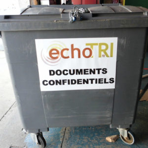 ceci est la photo d'un container pour documents confidentiels de echo tri 72